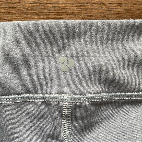 ✨50% OFF✨ Triple Flip Leggings - Picture 5 of 9